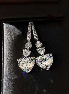 Internet Red Heart-shaped Earrings Romantic Valentine's Day