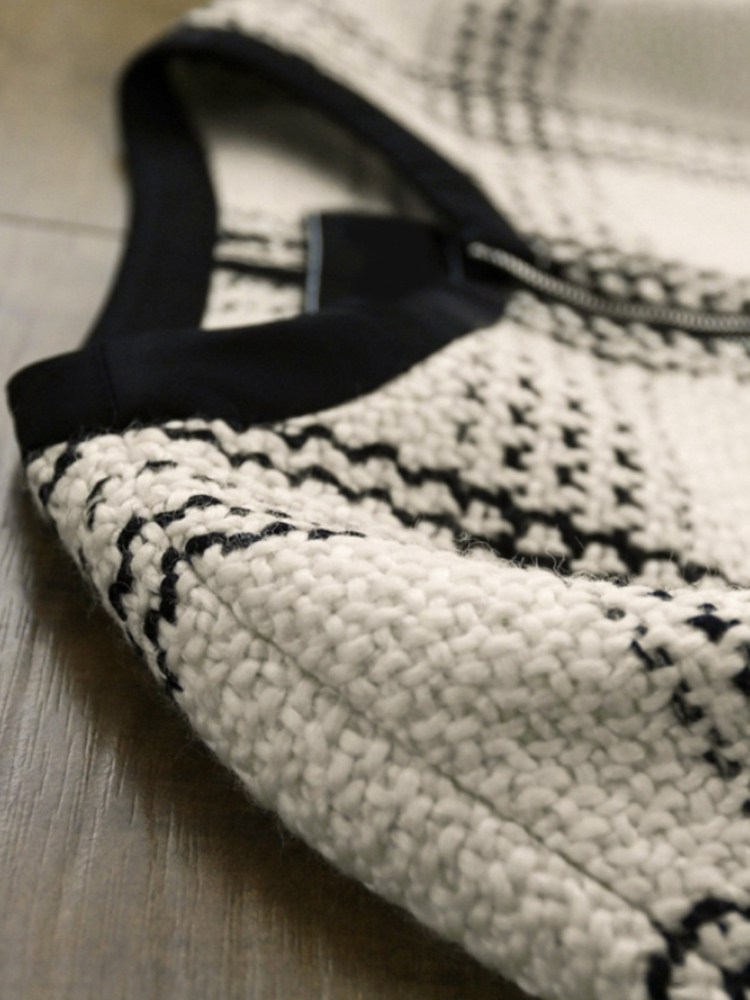 FRENCH LIGHT LUXURY SMALL FRAGRANCE WOOL JACKET WOMENS 2024 AUTUMN BLACK AND WHITE CHECK TEMPERAMENT LOOSE CASUAL CROP TOP