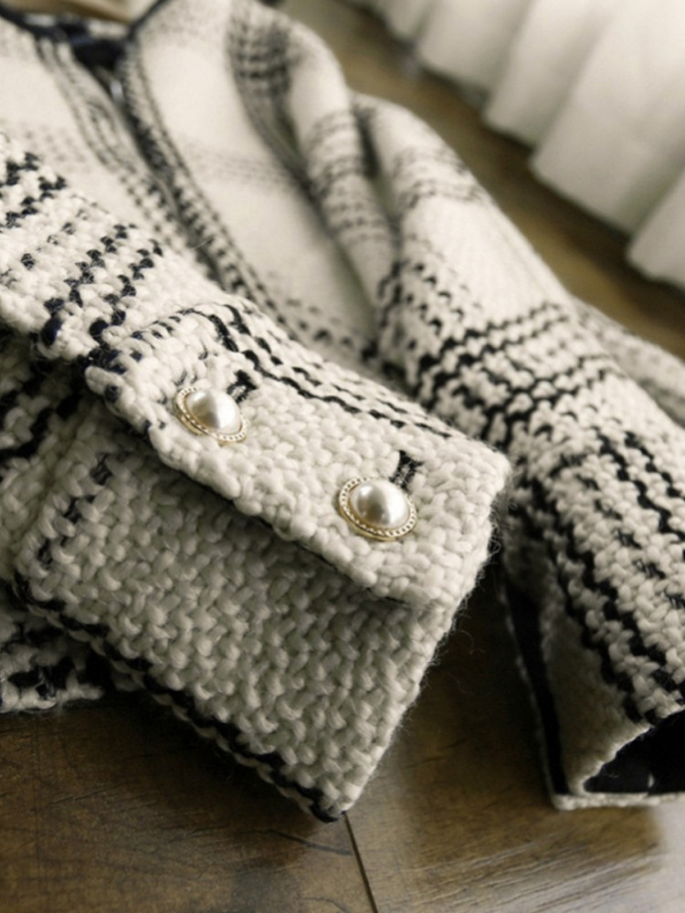 FRENCH LIGHT LUXURY SMALL FRAGRANCE WOOL JACKET WOMENS 2024 AUTUMN BLACK AND WHITE CHECK TEMPERAMENT LOOSE CASUAL CROP TOP