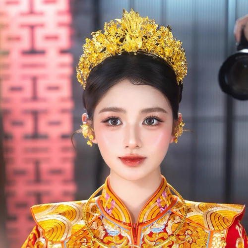 新娘头饰金色凤冠皇冠发饰花朵大流苏步摇发簪秀禾龙凤褂发饰精致