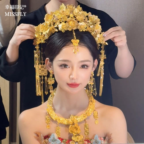 金色眉心坠凤冠中式新娘婚礼花朵发冠龙凤褂秀禾服礼服配饰汉服冠