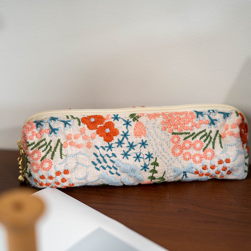 文艺棉麻布艺刺绣山野花朵笔袋森系少女可爱手工文具收纳拉链袋