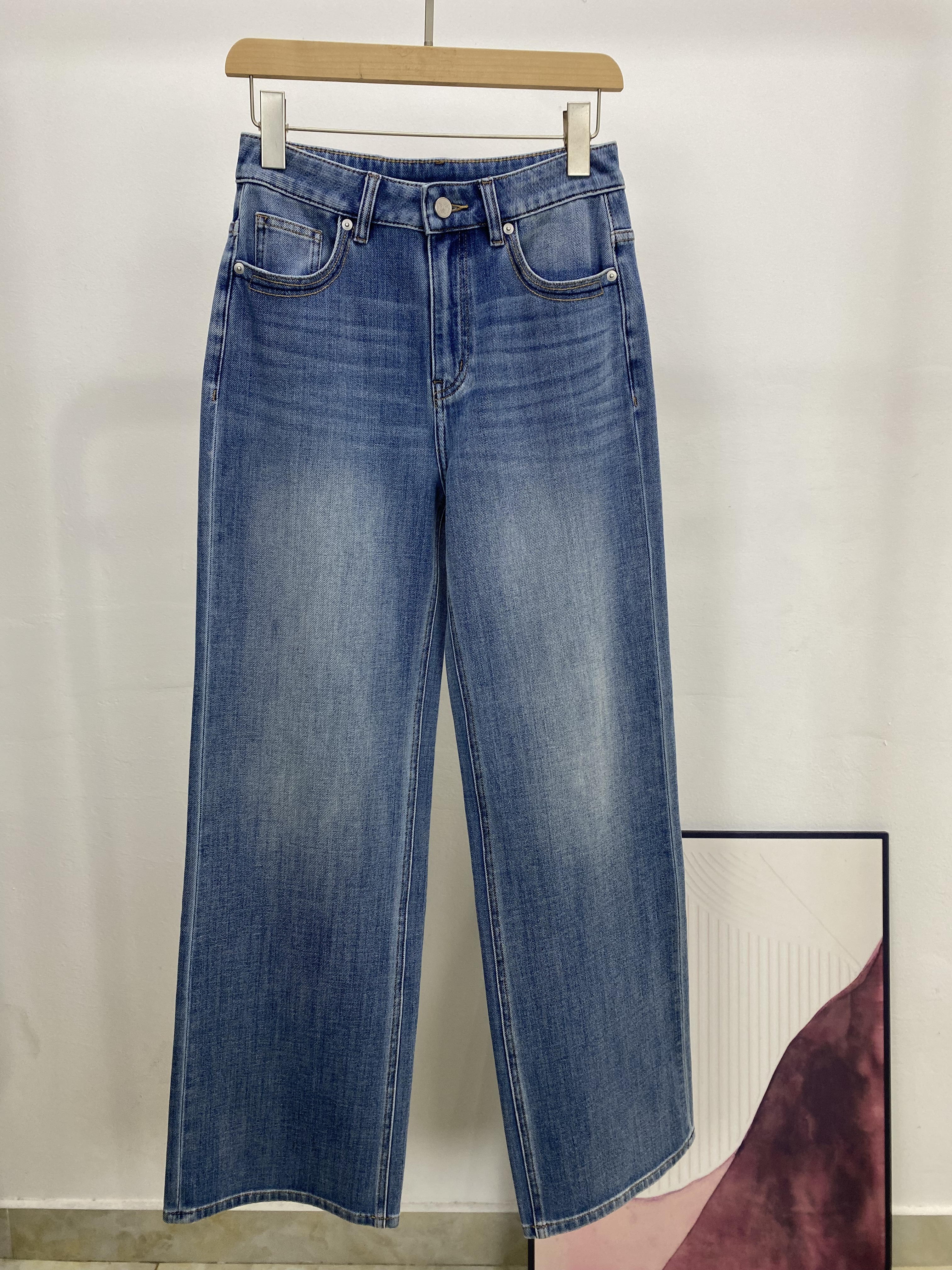 2026早春新款复古水洗做旧牛仔裤女高腰显瘦直筒阔腿拖地长裤子