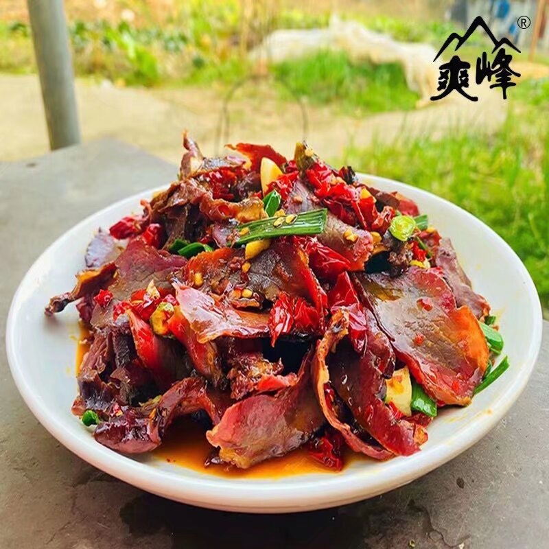 爽峰江西武功山特产农家自制正宗土黄牛牛肉干柴火烟熏腊牛肉干