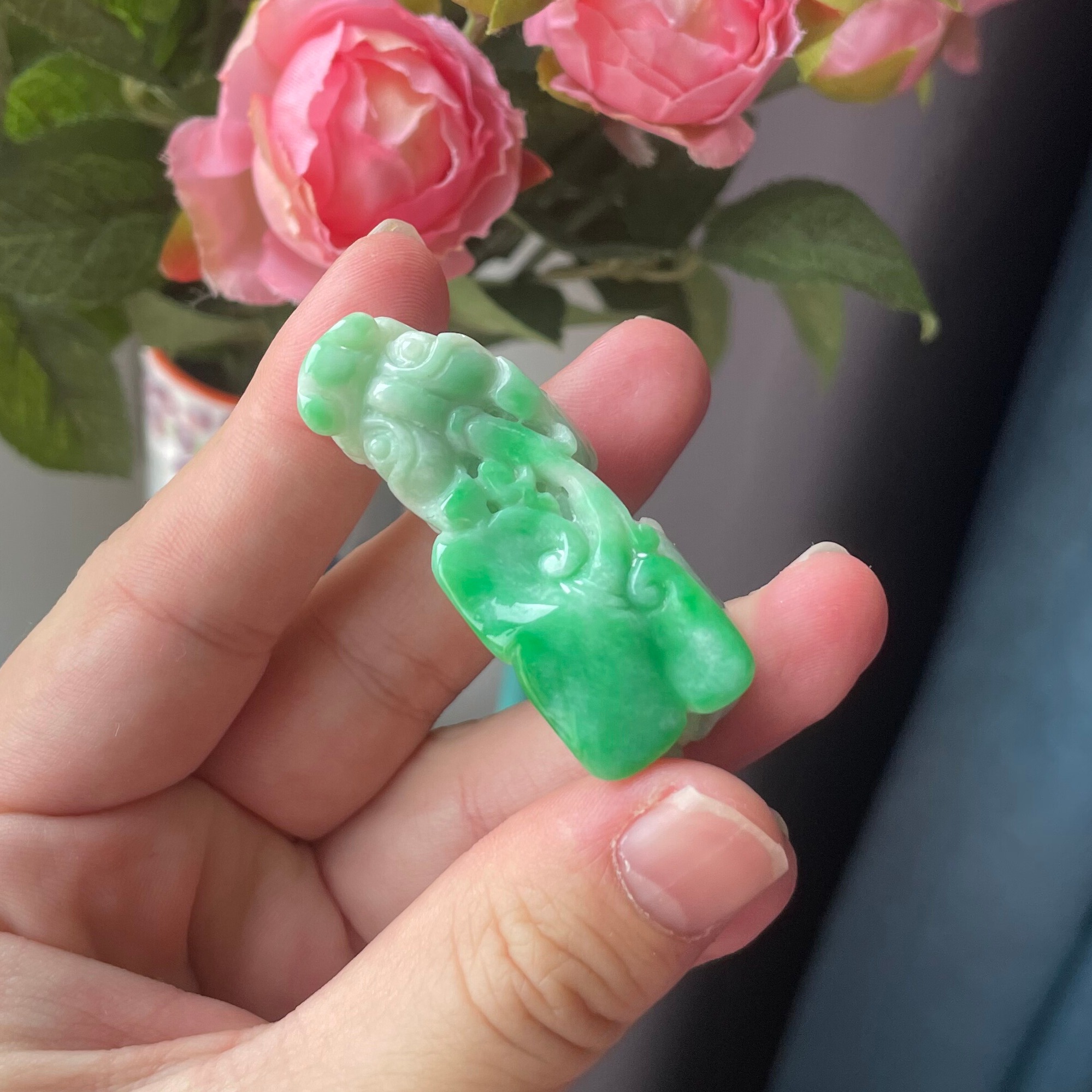 『春尾集』翡翠貔貅阳绿白底青大尺寸 一物一证 天然缅甸玉A货