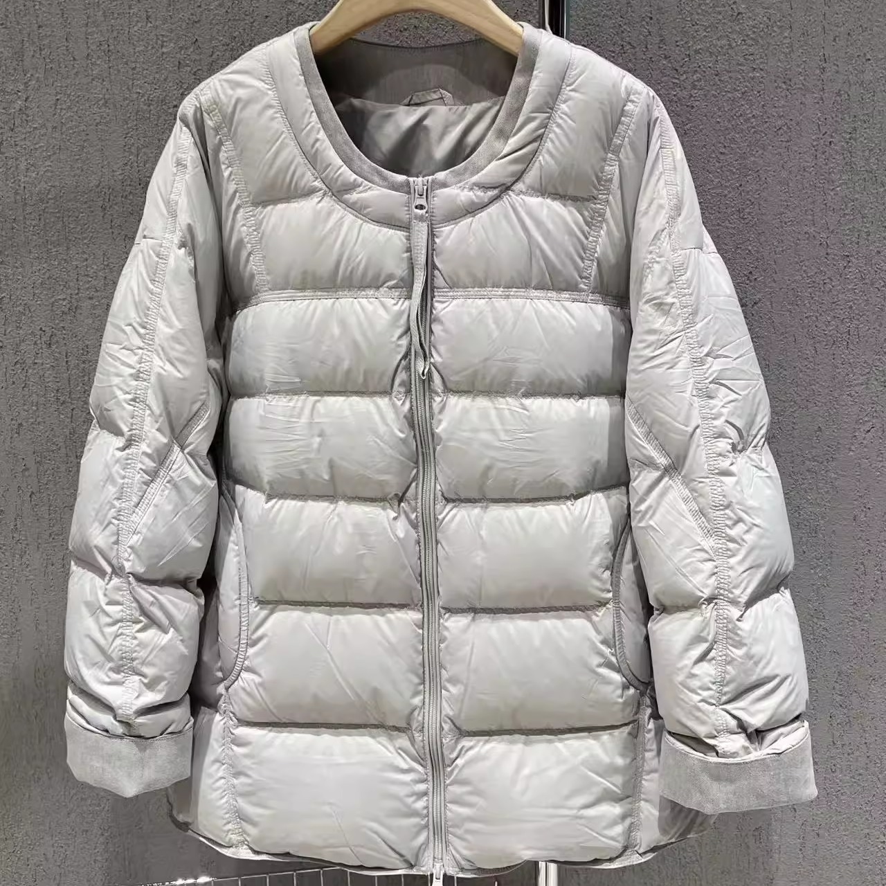 圆领羽绒服女加厚保暖白鸭绒外套