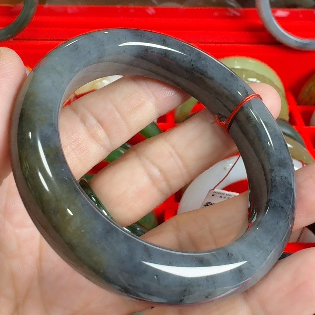 和田玉墨玉籽料手镯52mm