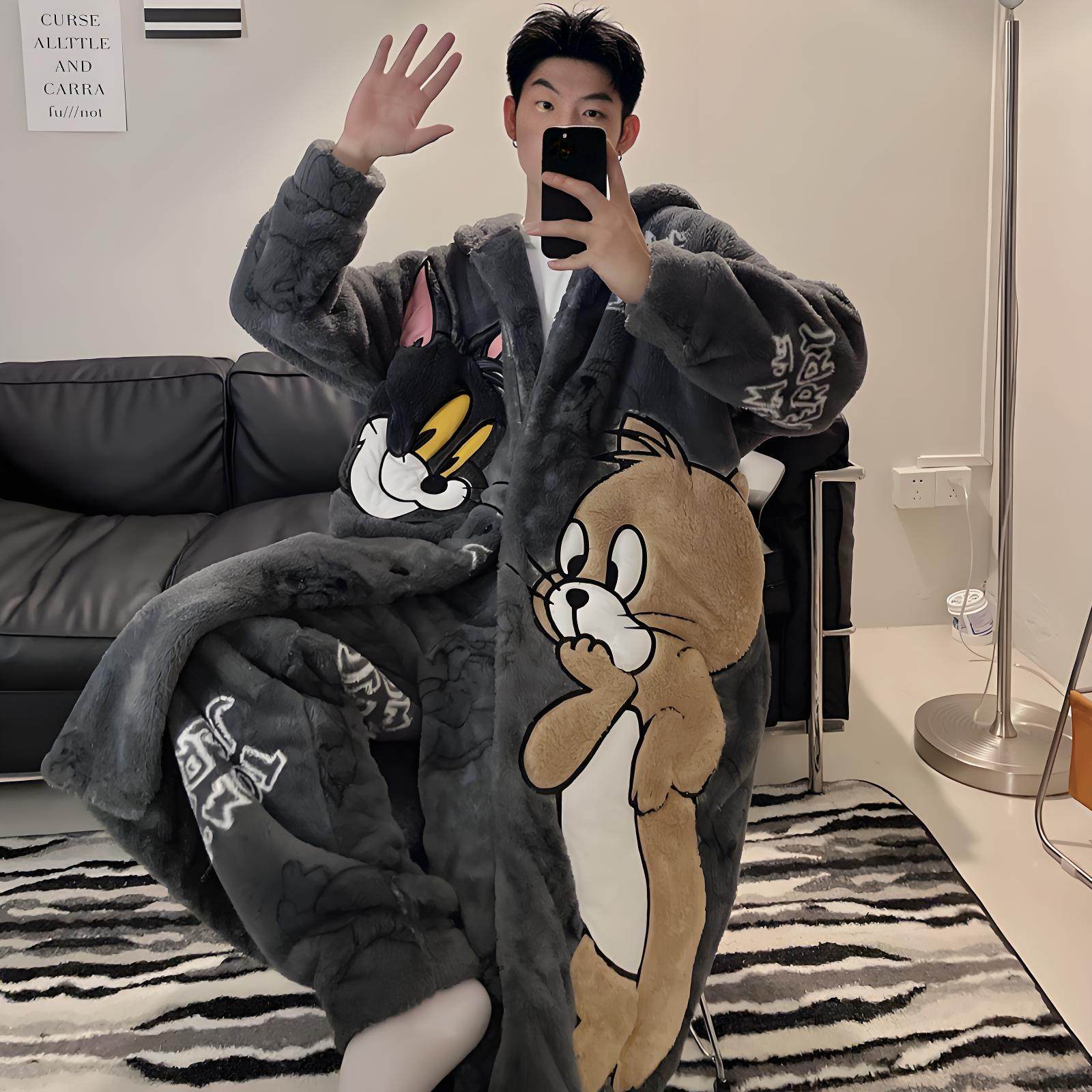 冬季男生保暖珊瑚绒睡袍连帽套装