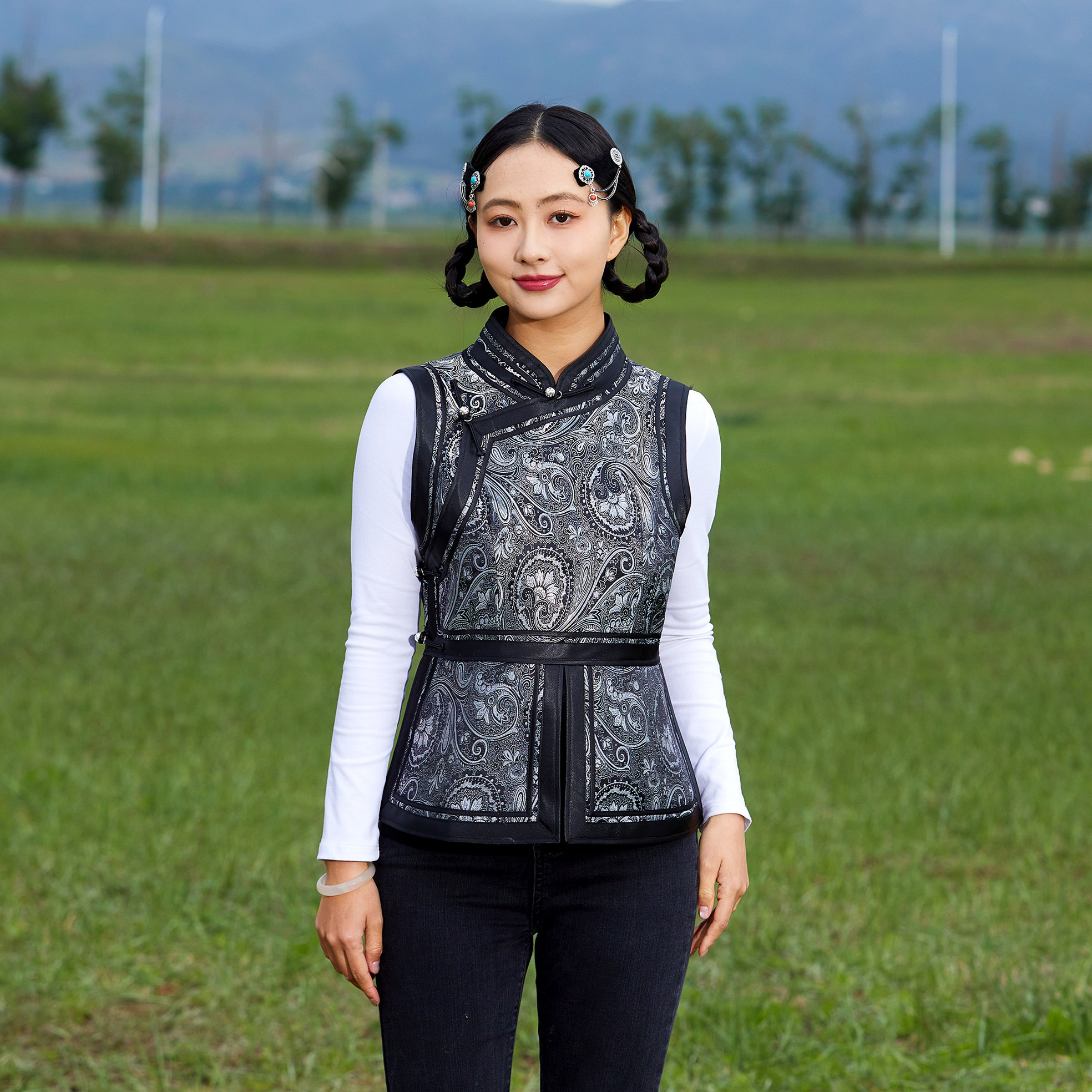 蒙古马甲女现代时尚短款马夹民族风修身坎肩立领蒙古族日常生活装