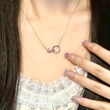轻奢小众环环相扣项链女ins日韩版简约设计吊坠百搭锁骨链