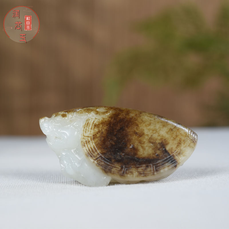 雪玉轩天然玉石挂坠新疆和田玉籽料洒金皮白玉龙龟挂件荣归故里