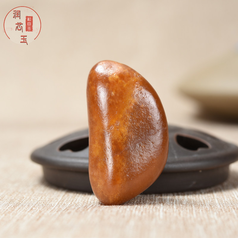 雪玉轩天然沁色玉石摆件新疆和田玉籽料红皮无修原石独籽手把件
