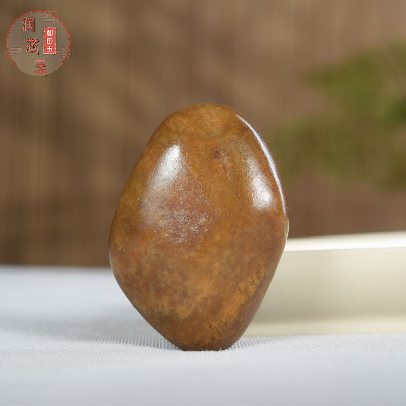 润芯玉天然玉石独籽摆件新疆和田玉籽料红皮沁色无修型原石手把件