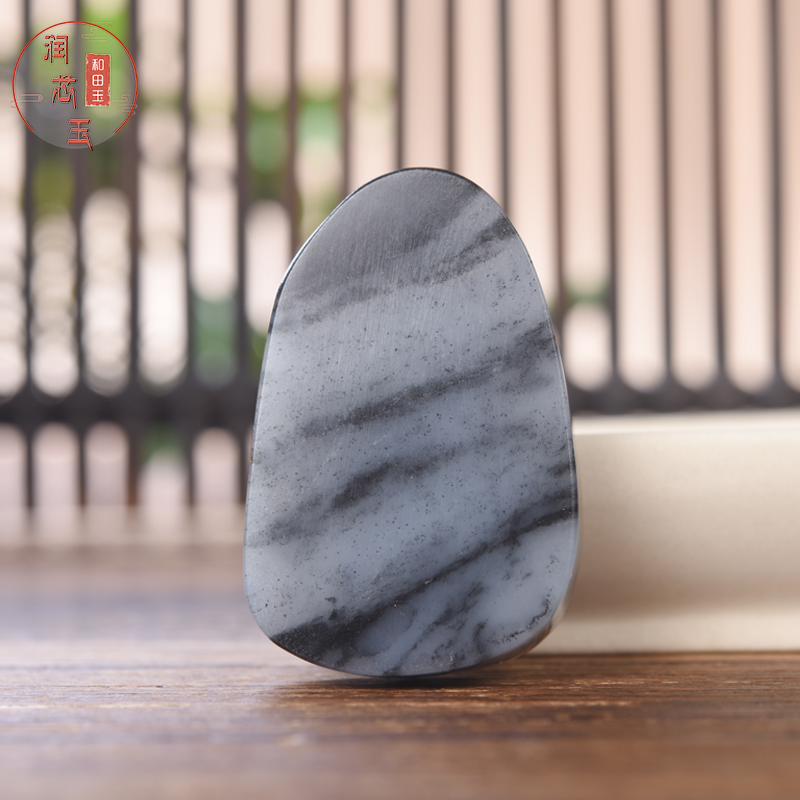 雪玉轩天然玉石挂件新疆和田玉籽料青花水滴平安无事牌独籽玉吊坠