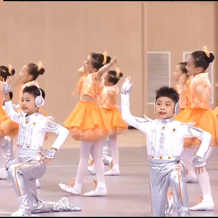 我的科技梦舞蹈服AI机器人科幻梦儿童男女款橘色演出服智能表演服