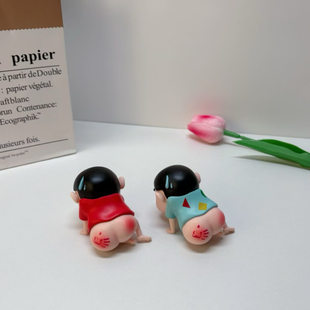 Emo蜡笔小新挨揍光屁屁手办车载摆件野原新之助卡通公仔桌面潮玩