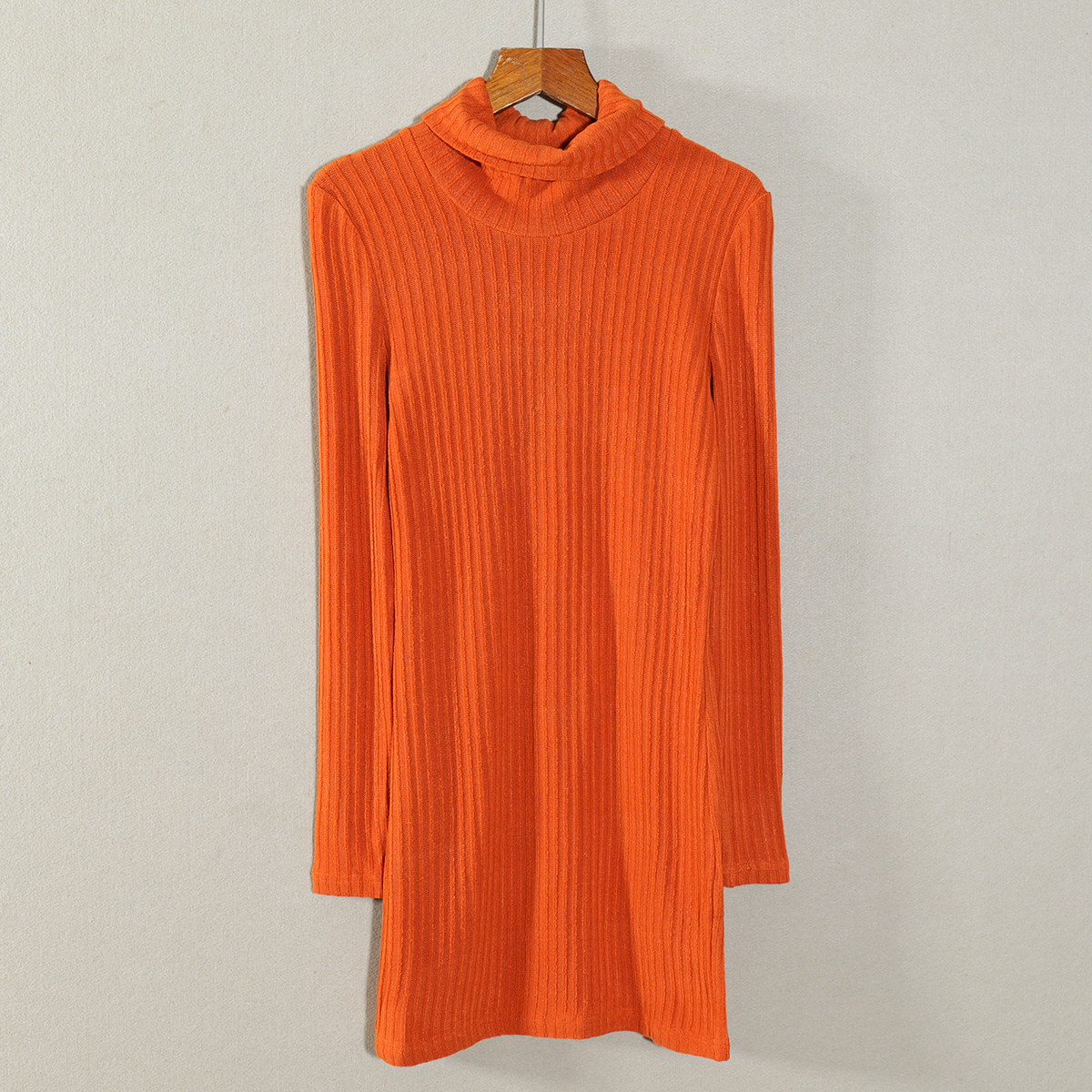 2026年春秋季新品女装修身显瘦休闲风长袖高领直筒裙中长款连衣裙