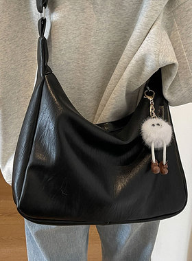 美拉德简约风大容量斜挎包女2026新款柔软百搭休闲外出单肩托特包