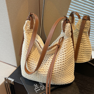 春夏百搭大容量编织单肩斜挎包 2026新款 时尚 韩系慵懒风针织包女式