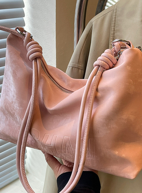 今年流行时尚韩系通勤腋下包女2026新款百搭大容量学生单肩托特包