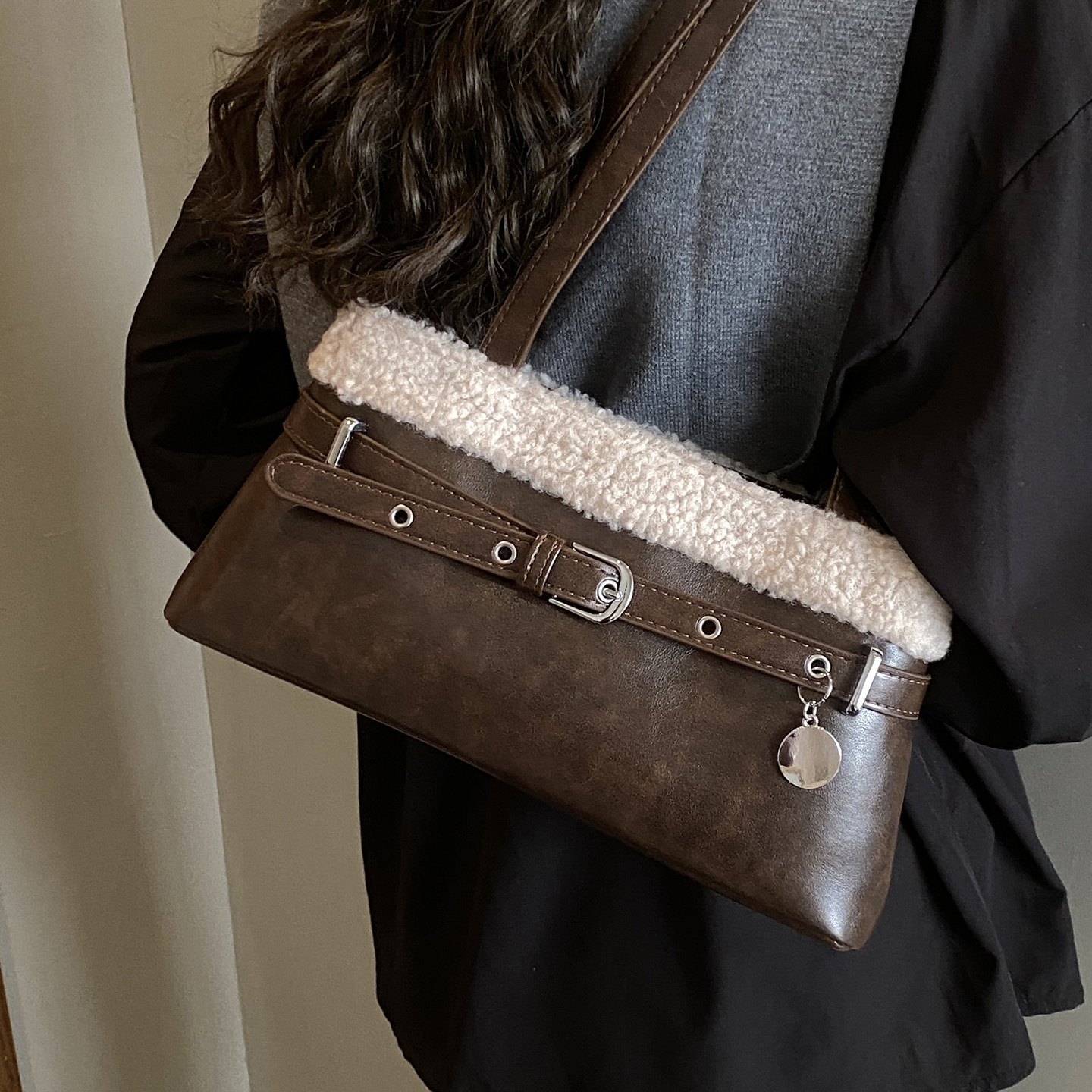 小众设计时尚韩系腋下包女式