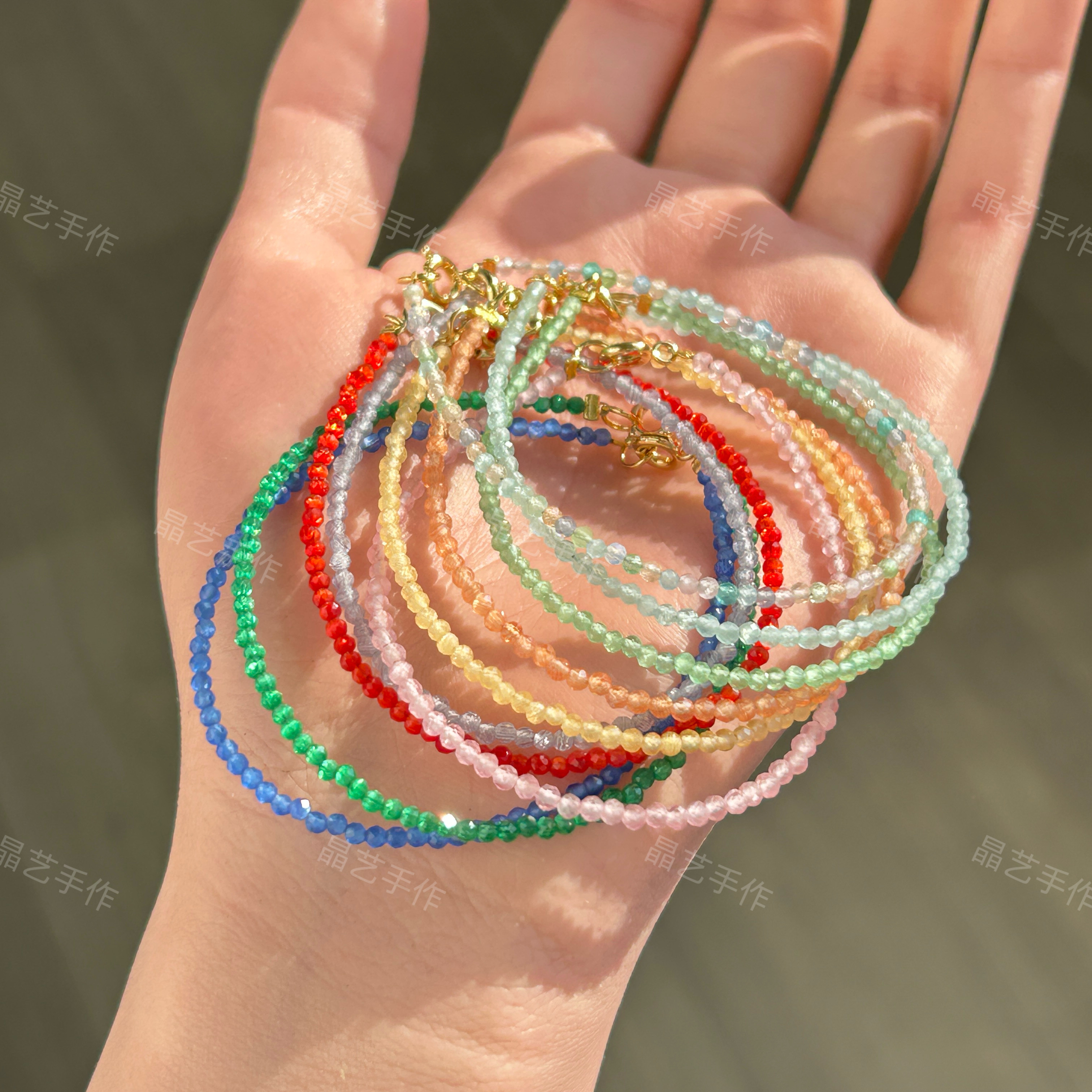 天然2mm极细红绿手串女款糖果色进口14k包金水晶手链简约不褪色