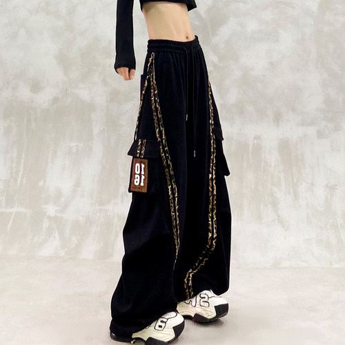 个性拼接设计工装休闲弯刀裤