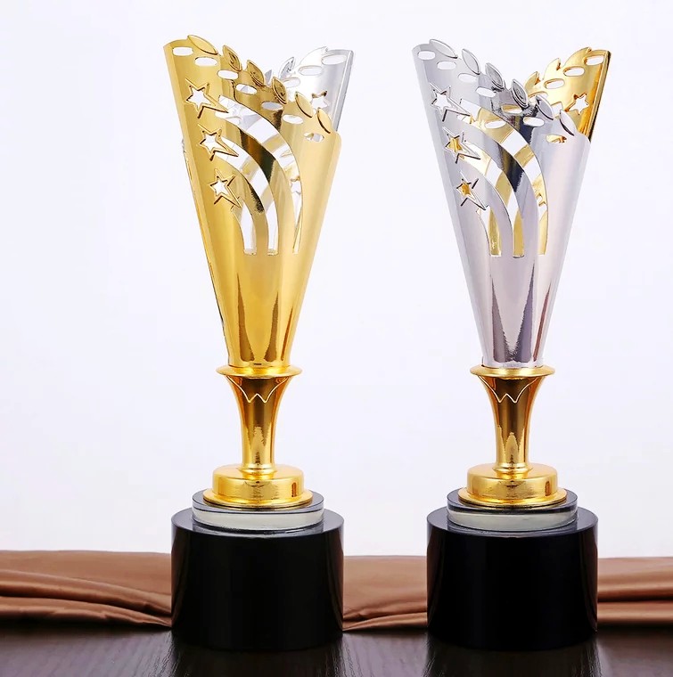 奖杯定制定做金属五角星足球比赛纹绣水晶奖牌创意奥斯卡小金人