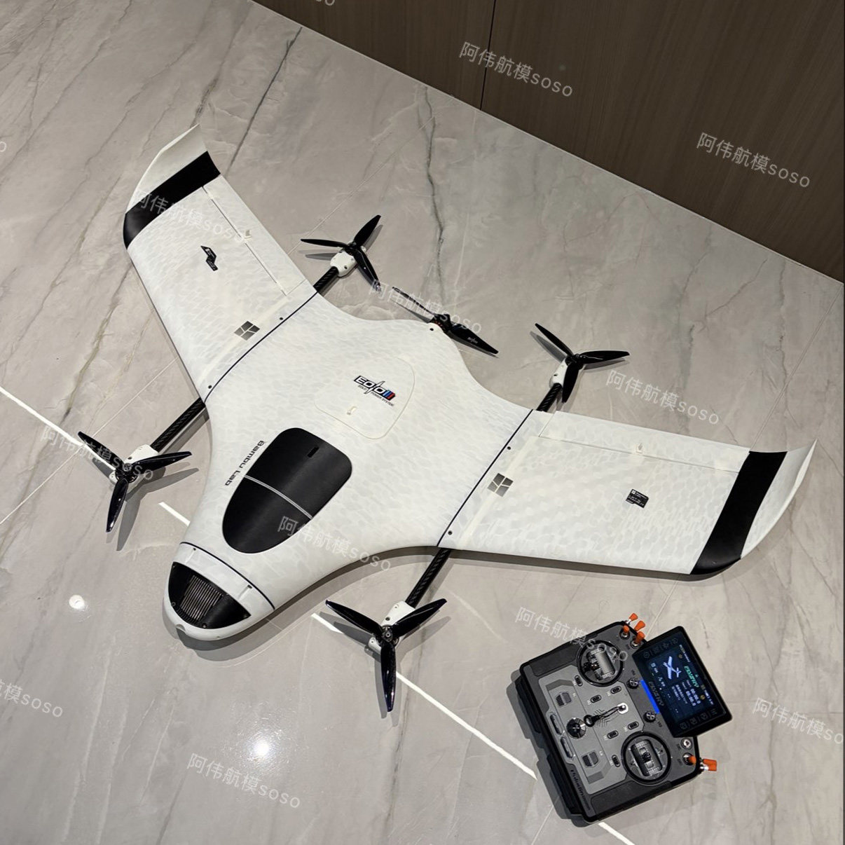 1.1米翼展三角翼4加1垂起固定翼3D航模飞机FPV无人机垂直起降VTOL