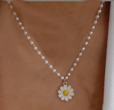 Choker white chrysanthemum clavicle chain Necklaces women