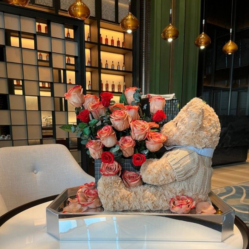 泰迪熊秘境花园玫瑰永生花手捧小熊花束礼盒情人节送女友