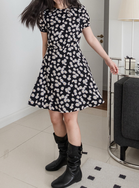 圆领短袖小邹菊法式印花连衣裙 RS04037