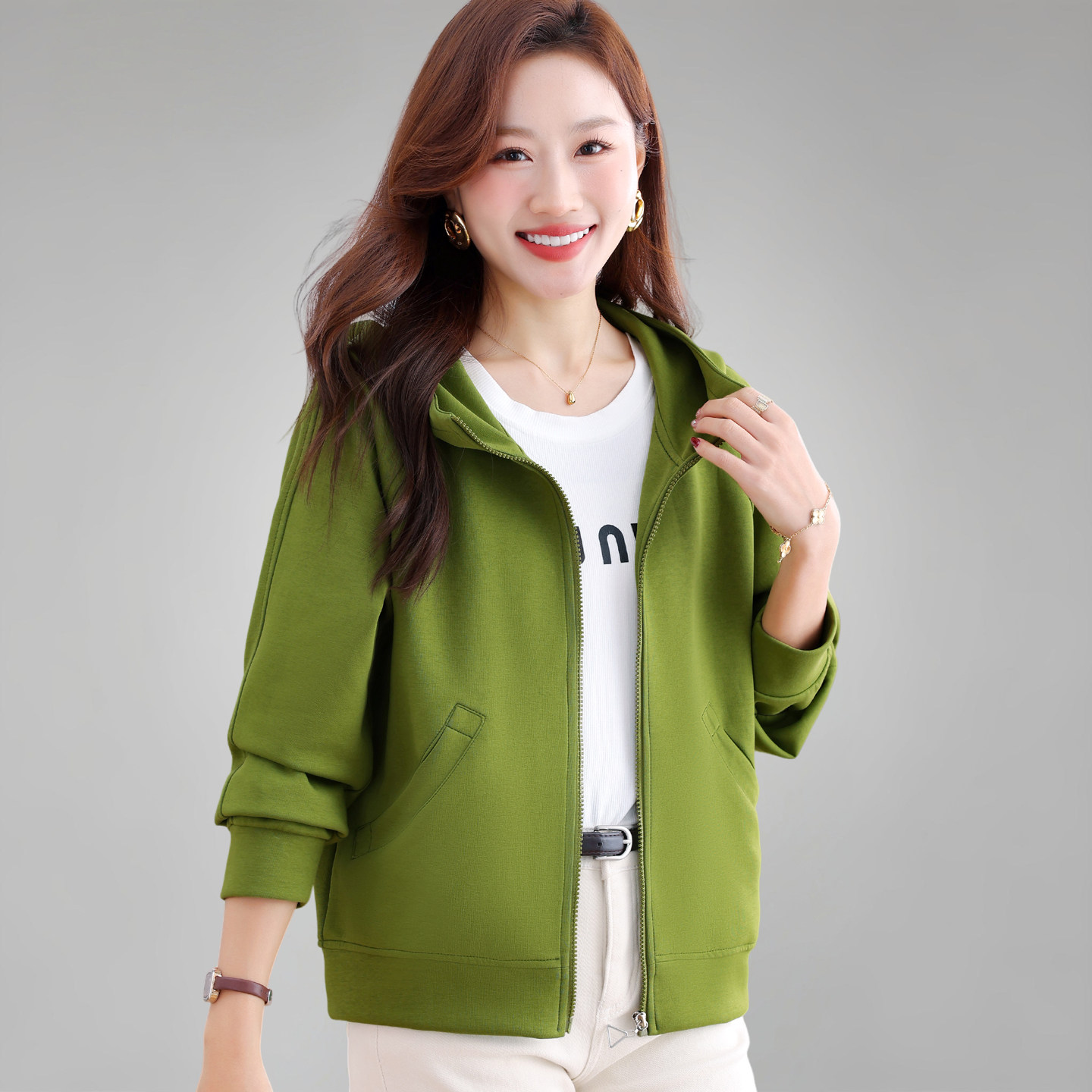 绿色卫衣女款2026春季新款休闲穿搭开衫连帽上衣时尚宽松拉链外套