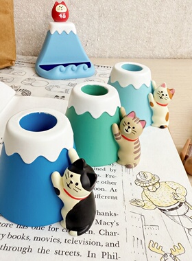 猫部杂货 日式富士山猫咪可爱文具收纳笔筒卡通萌趣小猫树脂摆件