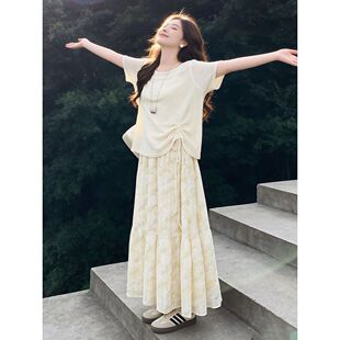 胖MM超好看的甜美女款套装裙美式抽褶短袖T恤小衫碎花长裙两件套