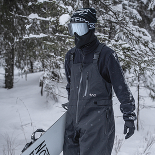 雪否 全压胶黑色单板背带裤3L防水加绒透气滑雪 如厕系统背带裤