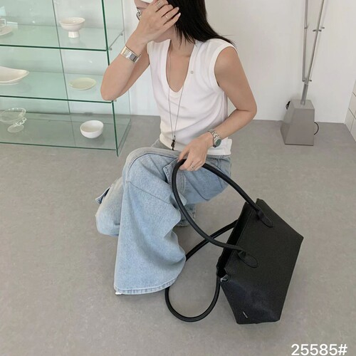 遮副乳宽背带韩版背心
