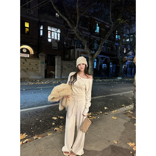 NanaByNana【北欧静奢】高克重天丝羊毛德绒套装女微喇裤