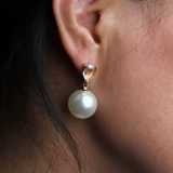 Элегантные серьги из жемчуга, универсальный модный трендовый аксессуар, простой и элегантный дизайн