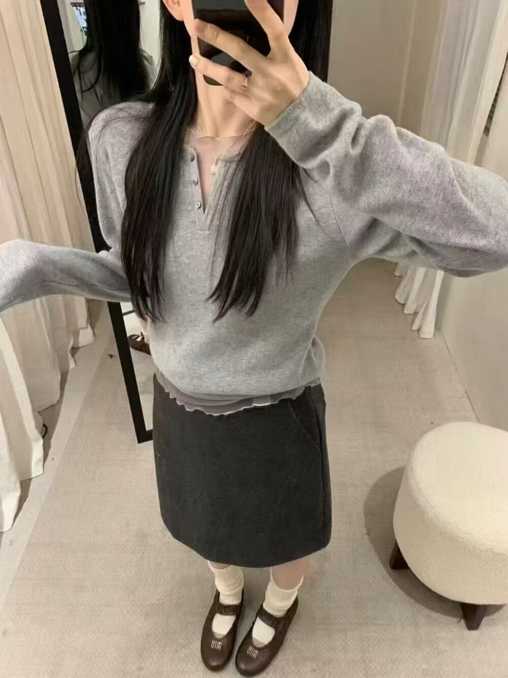 Leaves假两件V领拼色针织衫女纽扣显瘦上衣女百搭长袖套头打底衫