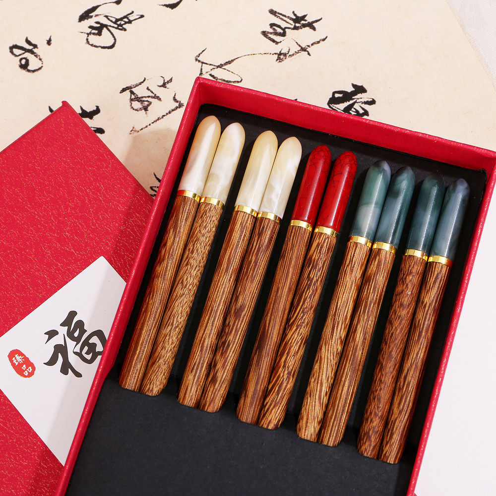 2025新款天然鸡翅木筷子家用高档新款实木防滑耐高温分色一人一筷