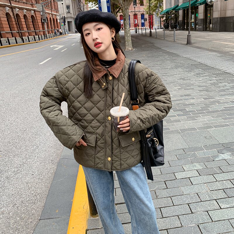 军绿色菱格羽绒棉服女冬季新款韩版时尚学院风轻薄加厚棉衣棉袄潮图片