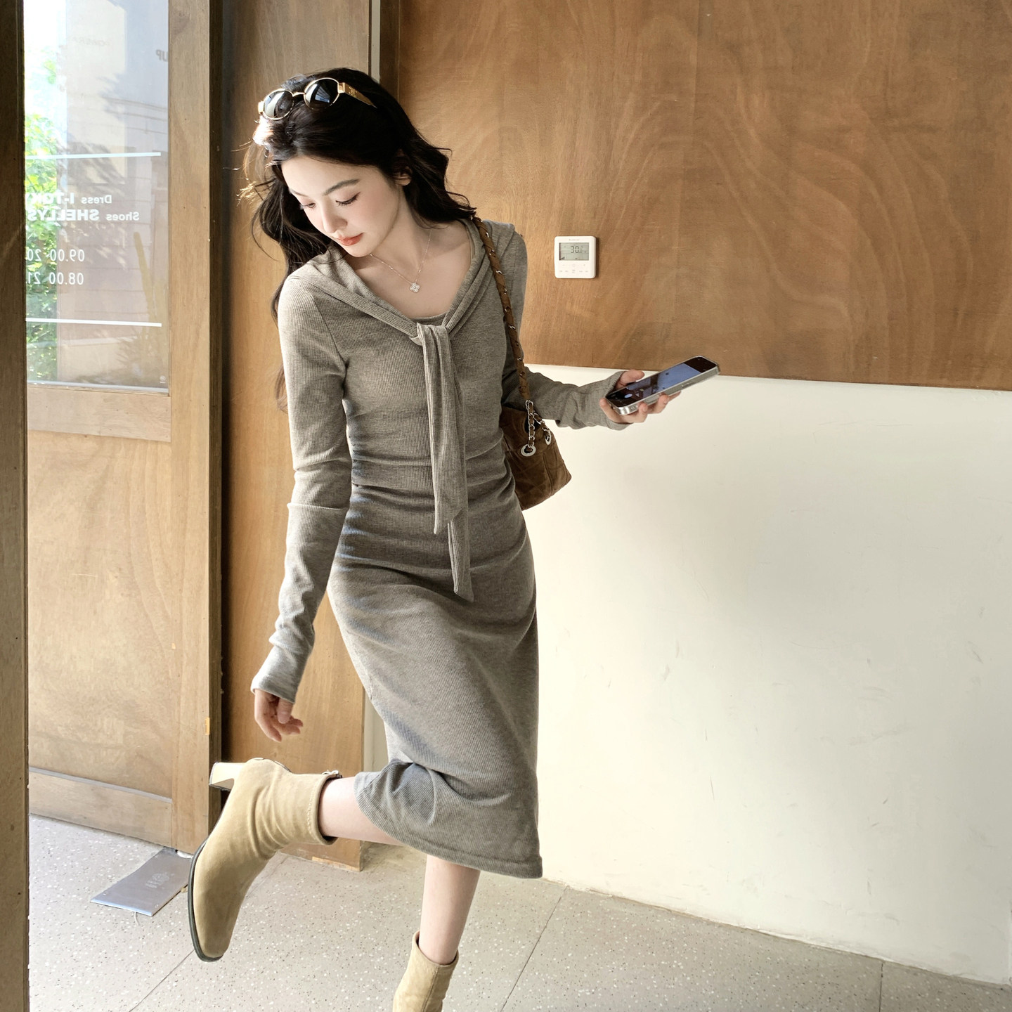 春季新款披肩领修身连衣裙151-1616-P120-K198，女装连衣裙，淑塔可可