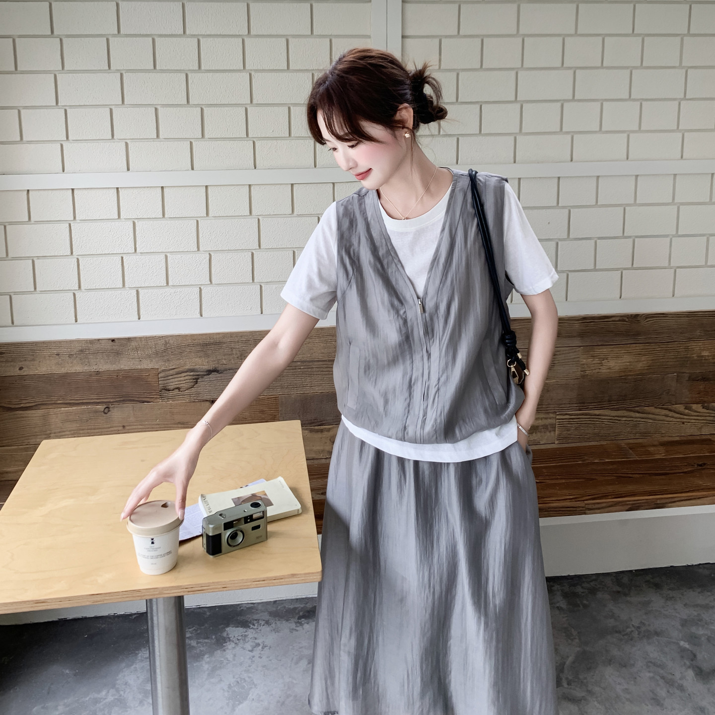 【现货】新款天丝假两件上衣+半裙两件套2B203-1638-P175-K278,女装套装/套裙,淑塔可可