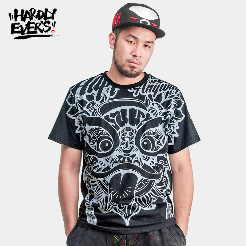 hardlyevers¶î·Æ¶û±¾ÍÁÔ´´³±ÅÆHEA´óÂëÄÐװʨ×ÓÍ·Ó¡»¨¶ÌÐäTÐôÄÐ