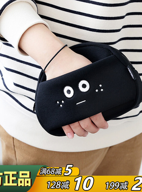 韩国Romane可爱馒头人手拿收纳包立体大容量补妆包口红气垫化妆包