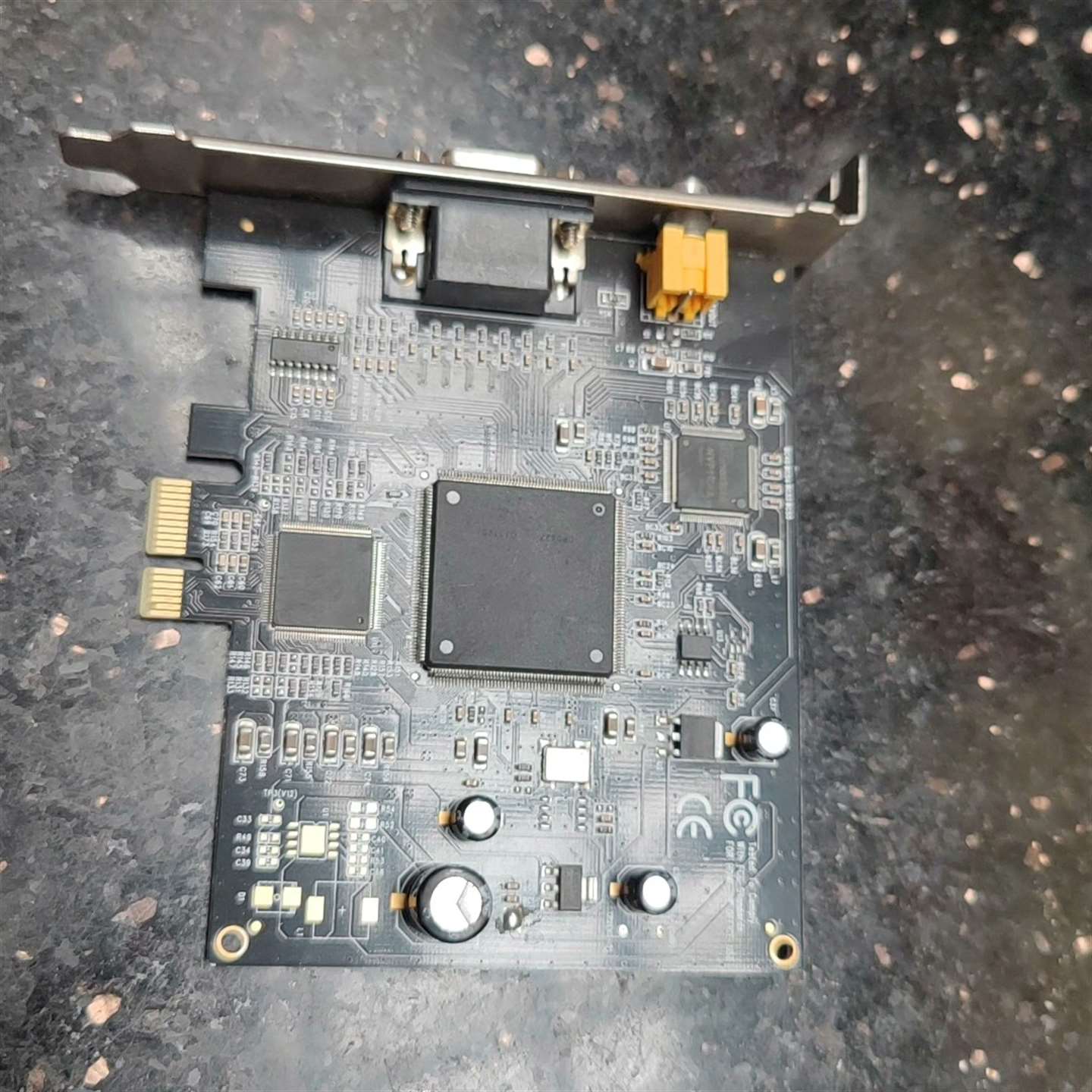 维修8路D1高清PCIE 八路音视频采集卡 HV6808议价