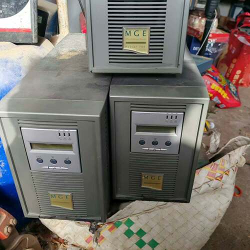 可议价mgc UPS电源三台，puslar 700，成色漂亮，功