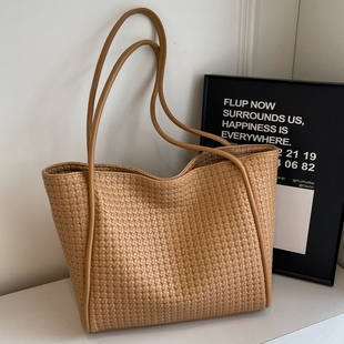 高级感包包女式2024新款潮流行时尚单肩包大容量托特包小众通勤包