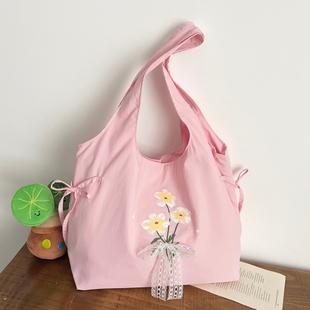 尼龙系列早春托特包包蝴蝶结绣花甜美风单肩包包女2026新款 腋下包